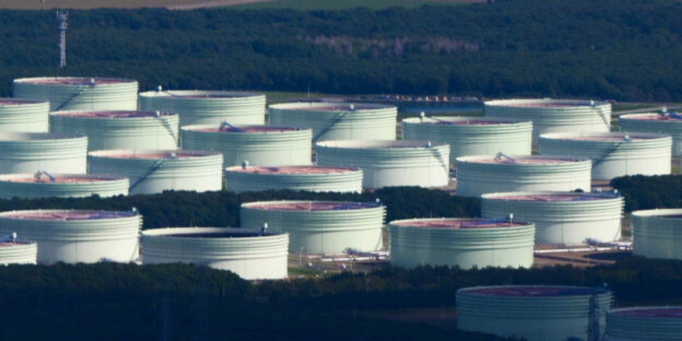 Rilis cadangan minyak Jepang untuk stabilitas pasar energi